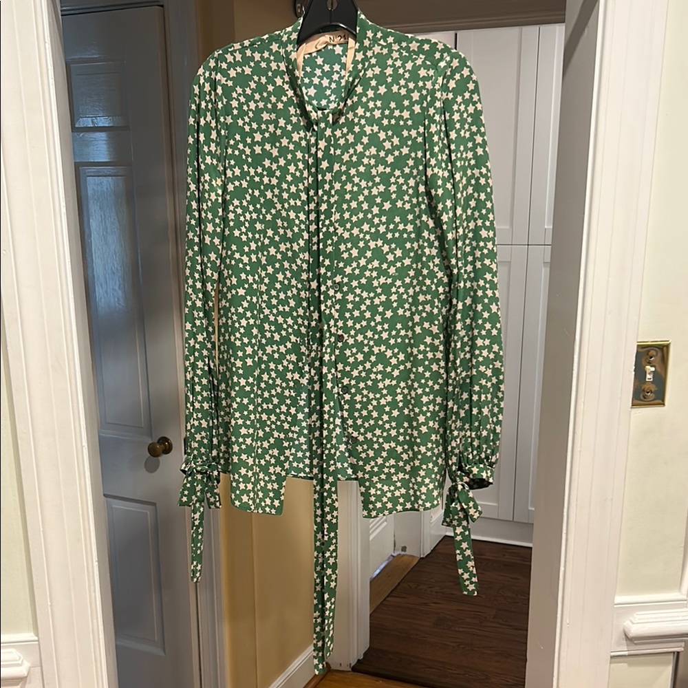 Elegant Green Silk Women's Blouse